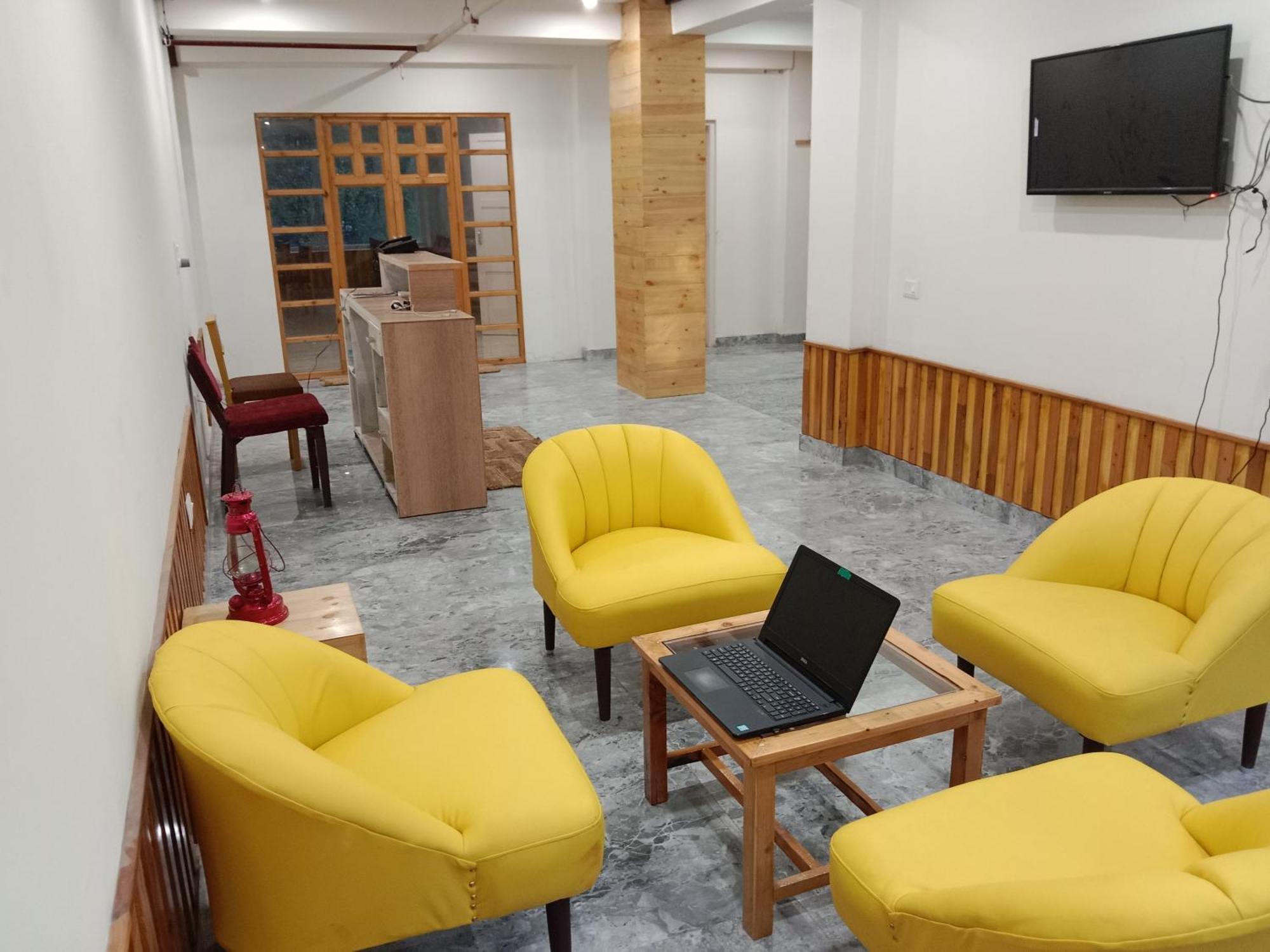 Hotel Apple Flower Manali (Himachal Pradesh) Bagian luar foto