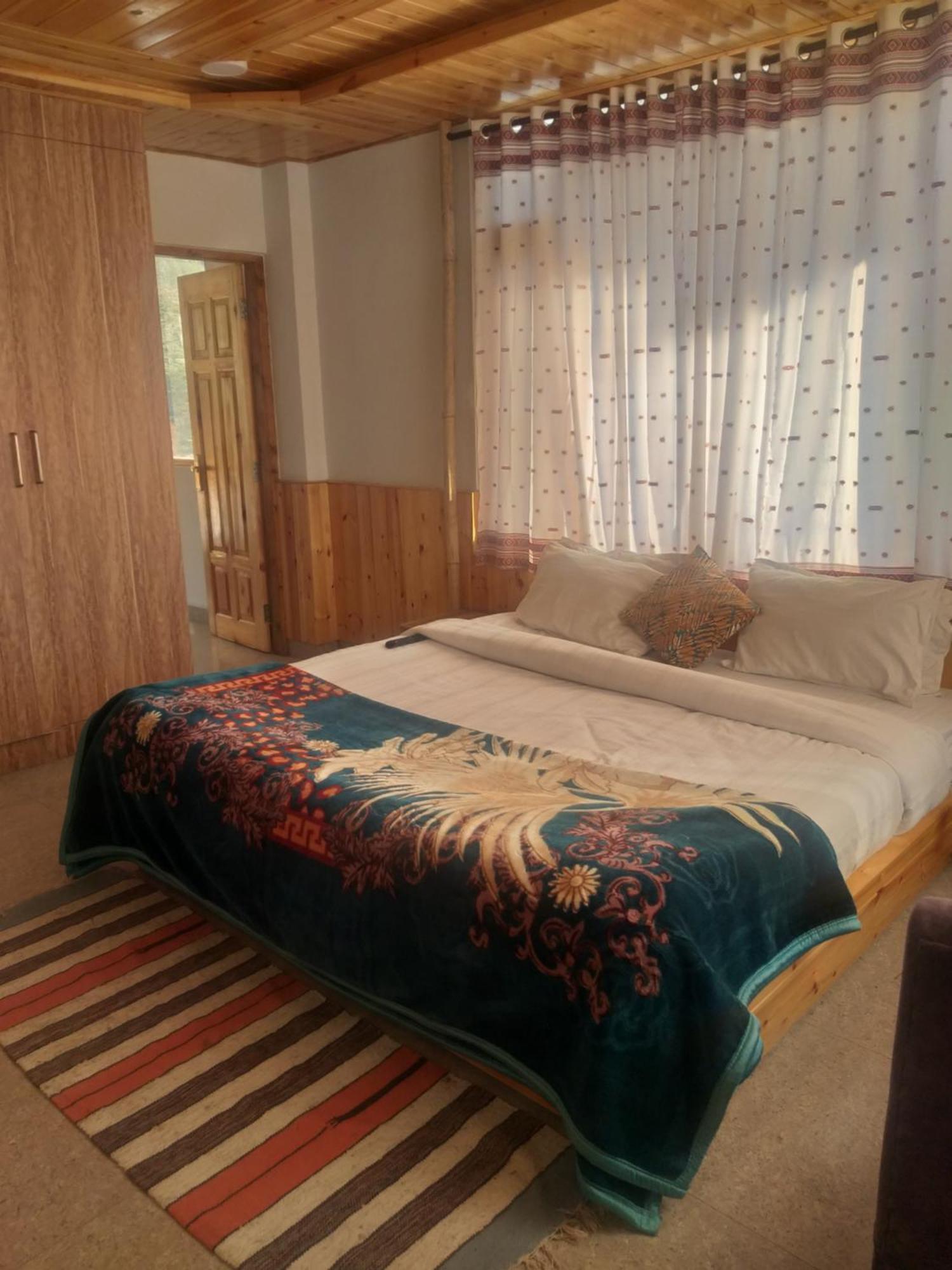 Hotel Apple Flower Manali (Himachal Pradesh) Bagian luar foto